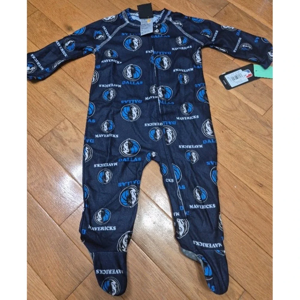 Dallas Mavericks Infant Team Raglan Full-Zip Sleeper -One Piece  Navy NEW 12M